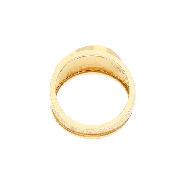 Anillo diseño especial con aplicación y sintéticos en oro amarillo 14 kilates.