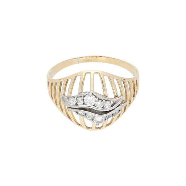 Anillo calado con aplicaciones y sintéticos en oro dos tonos 14 kilates.
