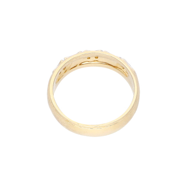 Anillo diseño especial con sintéticos en oro amarillo 14 kilates.