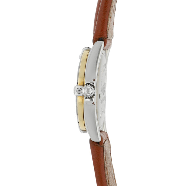 Reloj Breitling para dama modelo Callistino bisel en oro amarillo 18 kilates.