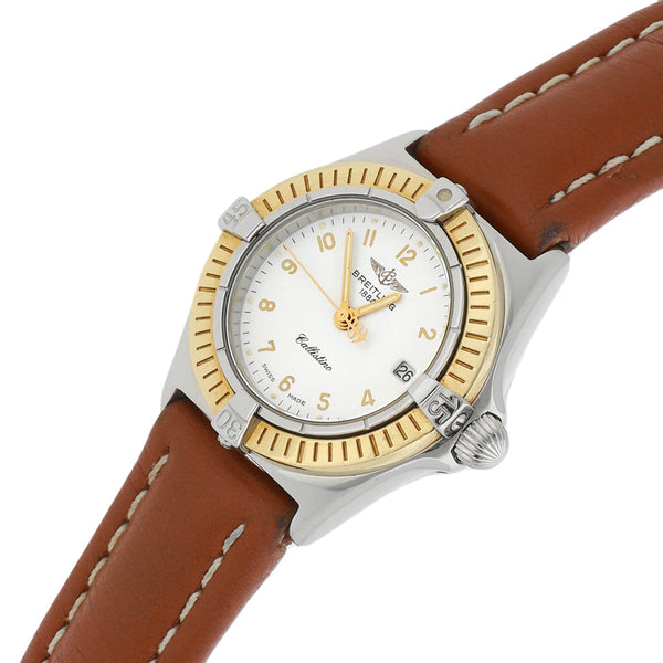 Reloj Breitling para dama modelo Callistino bisel en oro amarillo 18 kilates.