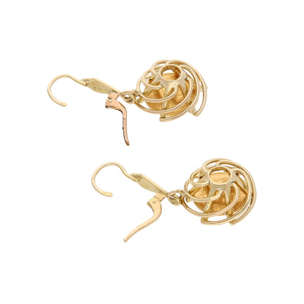 Aretes calados con aplicación moneda de dos pesos oro mexicano 21.6 kilates en oro amarillo 10 kilates.