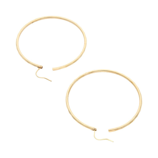 Arracadas facetadas en oro amarillo 14 kilates.