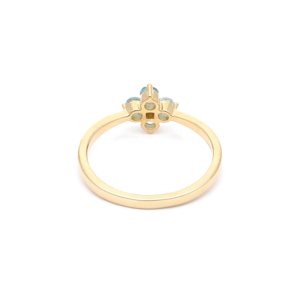 Anillo diseño especial con diamantes y topacio en oro amarillo 14 kilates.