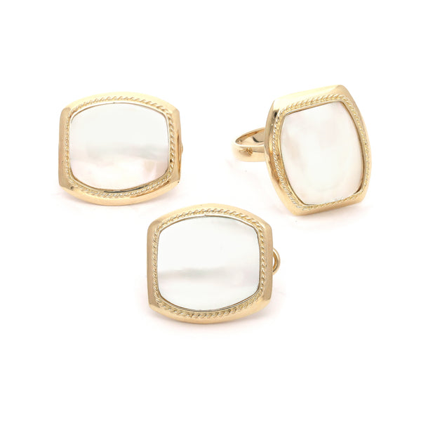 Juego de anillo y aretes diseño especial con perla en oro amarillo 14 kilates.
