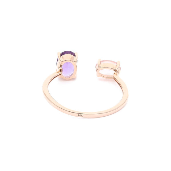 Anillo abierto con amatista y cuarzo en oro rosa 14 kilates.