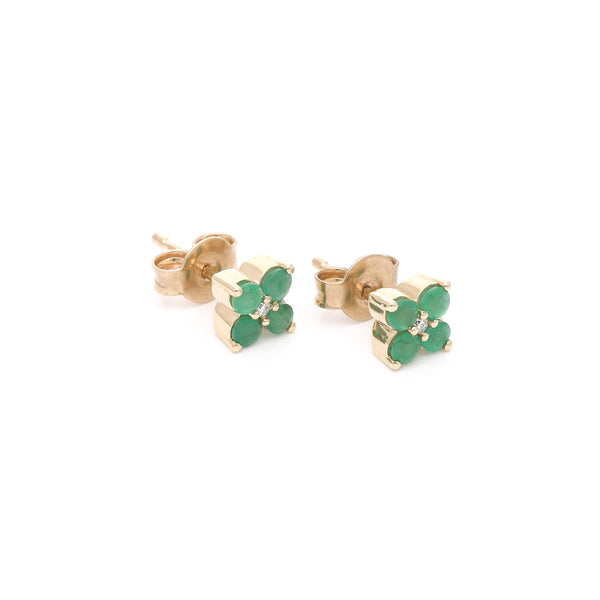 Aretes diseño especial con diamantes y esmeraldas en oro amarillo 14 kilates.