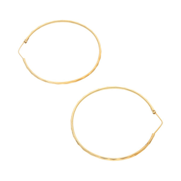 Arracadas facetadas en oro amarillo 14 kilates.