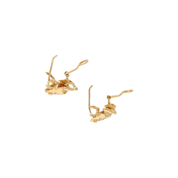 Aretes diseño especial motivo rana con sintéticos en oro amarillo 14 kilates.