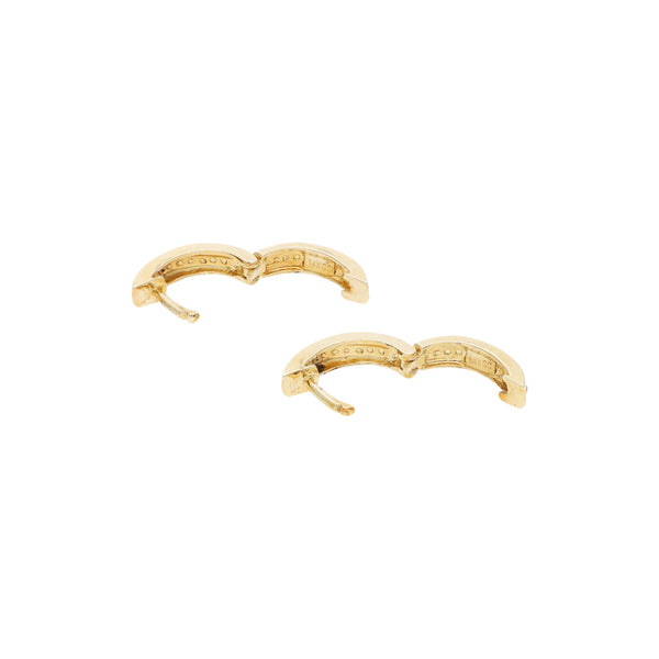 Arracadas labradas en oro amarillo 14 kilates.