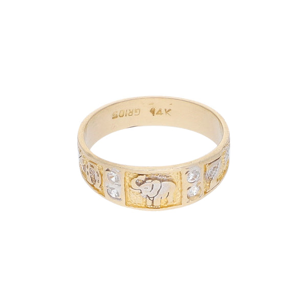 Anillo diseño especial motivo figuras diferentes con sintéticos en oro amarillo 14 kilates.