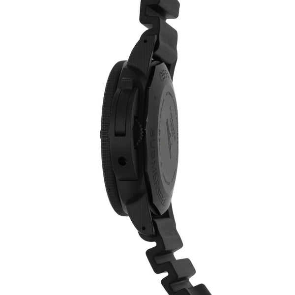Reloj Panerai para caballero modelo Luminor Submersible.