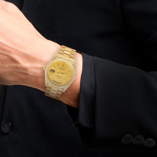Reloj Rolex para caballero modelo Oyster Perpetual DateJust en oro amarillo 18 kilates.