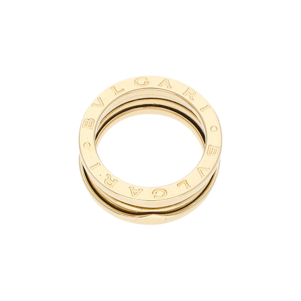 Argolla diseño especial firma Bvlgari en oro amarillo 14 kilates.