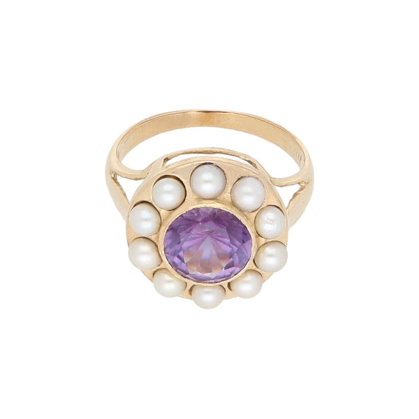 Anillo diseño especial con perlas y sintéticos en oro amarillo 12 kilates.