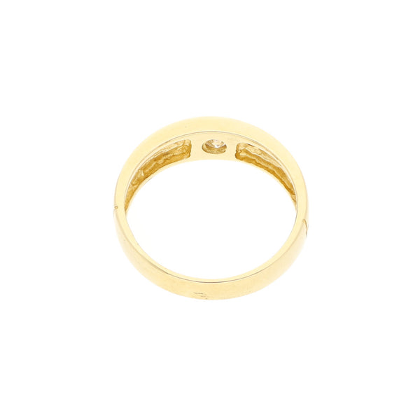Anillo diseño especial con sintético en oro amarillo 14 kilates.