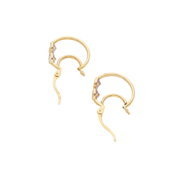 Arracadas diseño especial con sintéticos en oro amarillo 14 kilates.
