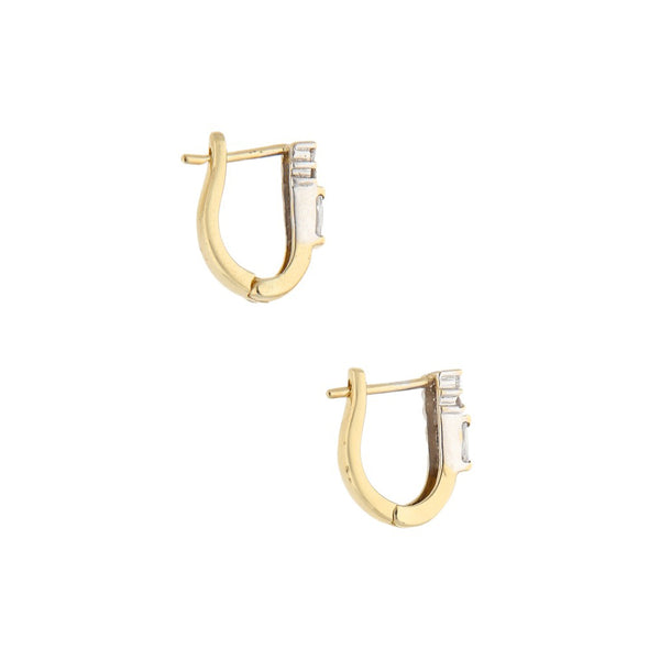 Arracadas diseño especial con sintéticos en oro amarillo 14 kilates.
