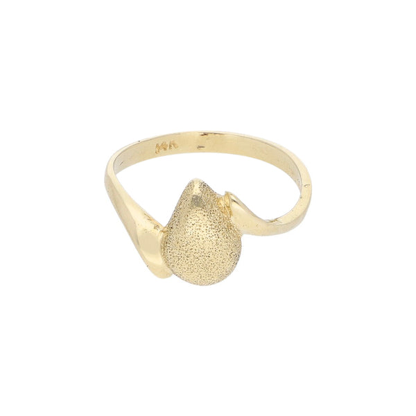Anillo diseño especial en oro amarillo 14 kilates.