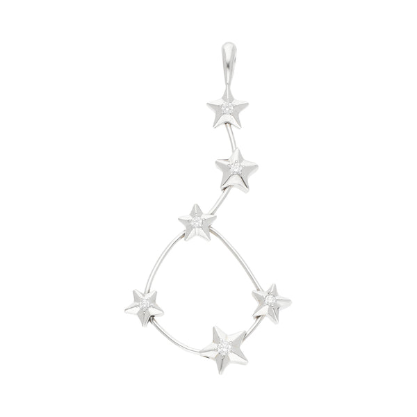 Dije estilizado motivo estrellas firma Omega con diamantes en oro blanco 18 kilates.