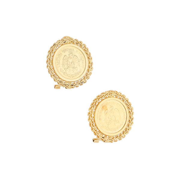 Aretes boleado con aplicaciones motivo moneda en oro amarillo 14 kilates.
