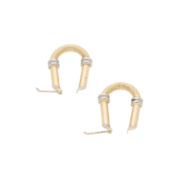 Arracadas diseño especial en oro amarillo 14 kilates.