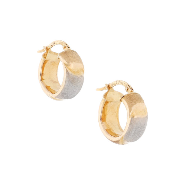 Arracadas diseño especial en oro amarillo 14 kilates.