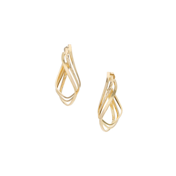 Broqueles diseño especial en oro amarillo 14 kilates.