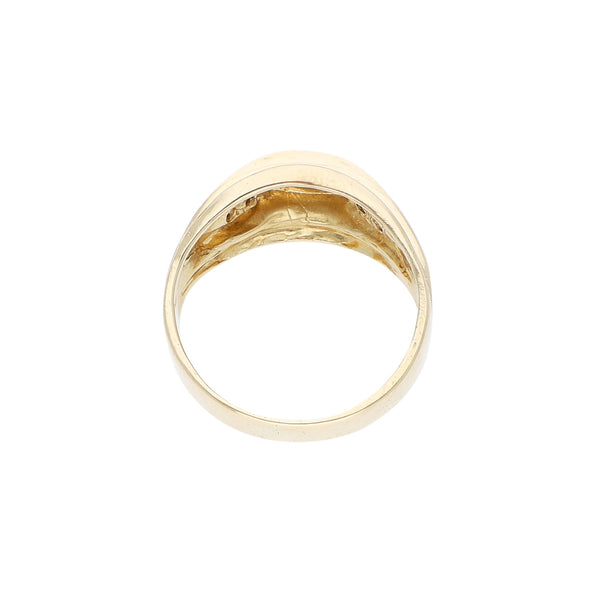 Anillo diseño especial con sintéticos en oro amarillo 14 kilates.