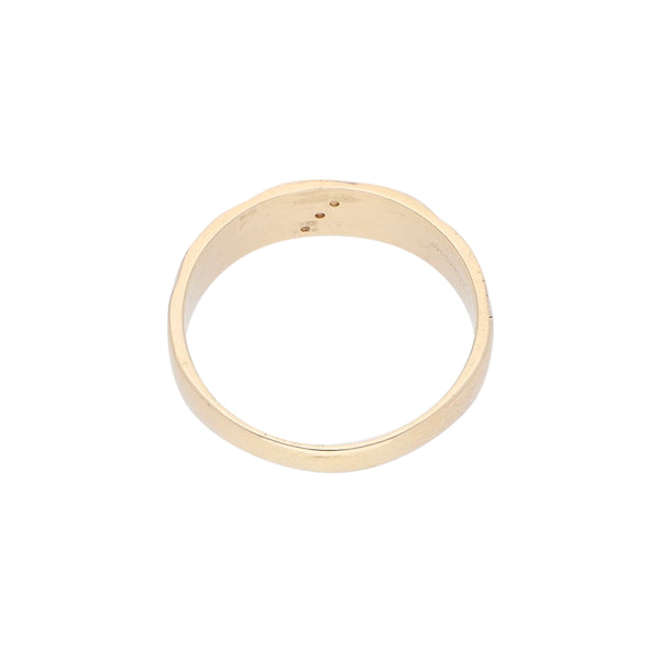 Anillo diseño especial con diamantes en oro amarillo 14 kilates.