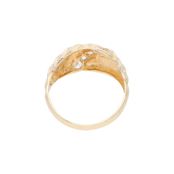 Anillo estilizado con sintéticos en oro amarillo 14 kilates.