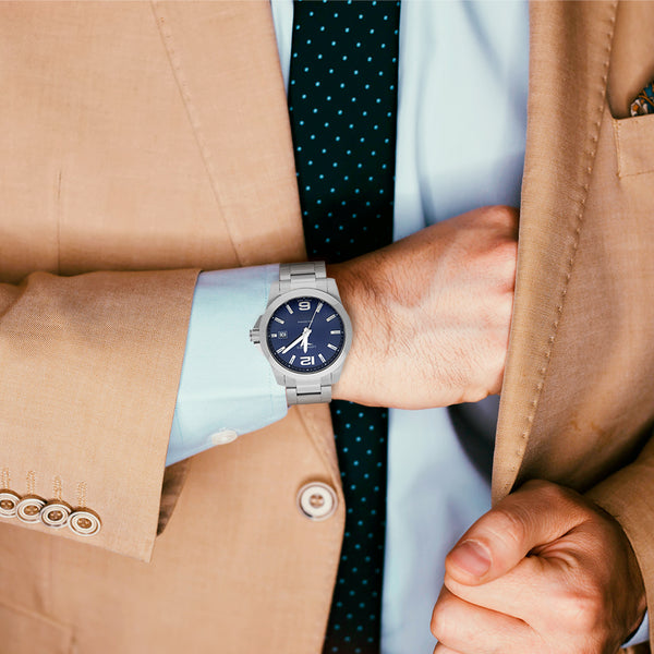 Reloj Longines para caballero modelo Conquest.