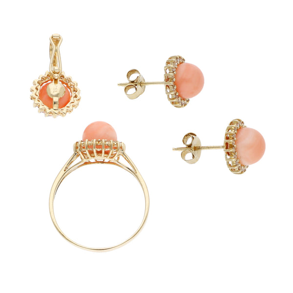 Juego de anillo, dije y aretes diseño especial con diamantes y coral en oro amarillo 14 kilates.
