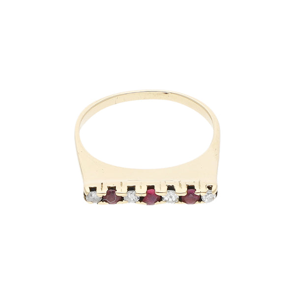 Anillo diseño especial con diamantes y rubíes en oro amarillo 14 kilates.