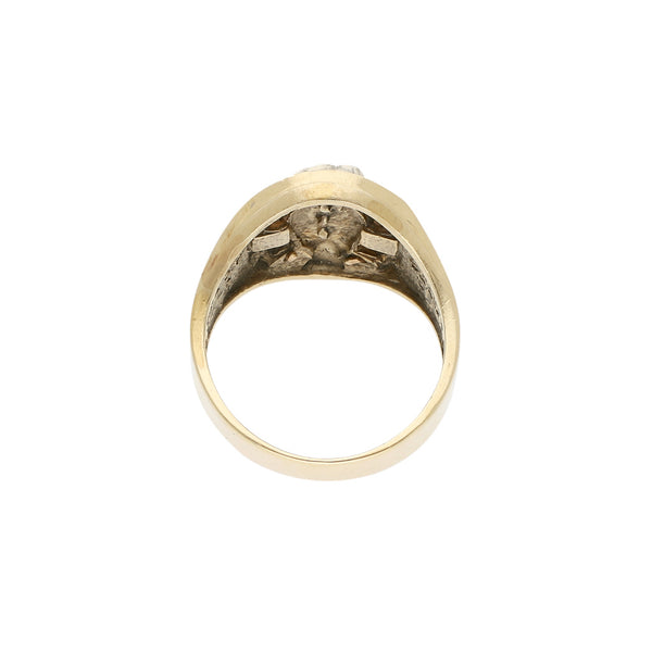 Anillo diseño especial con sintéticos motivos religiosos en oro tres tonos 14 kilates.