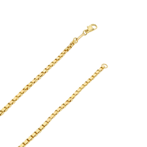Collar eslabón cuadrado cruzado firma Chopard en oro amarillo 18 kilates.
