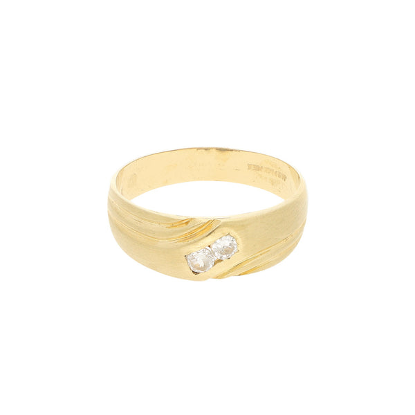 Anillo diseño especial con sintéticos en oro amarillo 12 kilates.