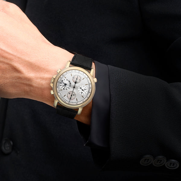 Reloj Ulysse Nardin para caballero modelo Berlin caja y broche en oro amarillo 18 kilates.