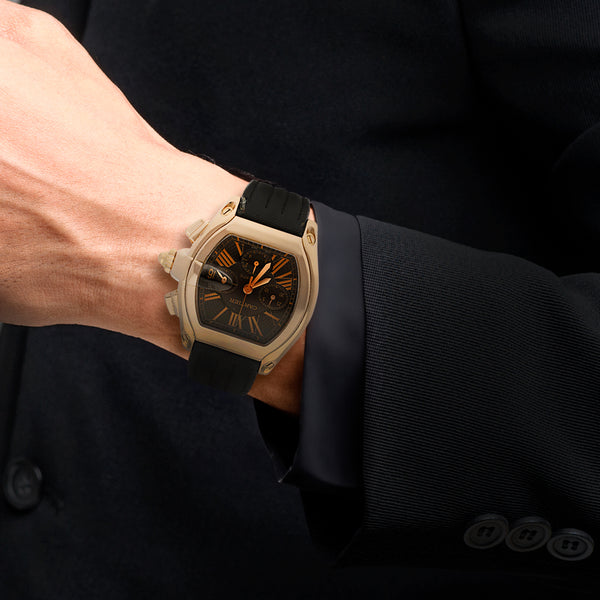 Reloj Cartier para caballero modelo Roadster en oro rosa 18 kilates.