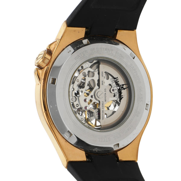 Reloj Bulova para caballero modelo Crystal.