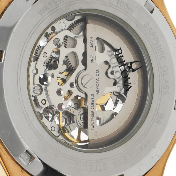Reloj Bulova para caballero modelo Crystal.
