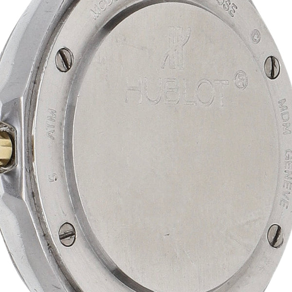 Reloj Hublot para dama modelo Classic vistas oro amarillo 18 kilates.