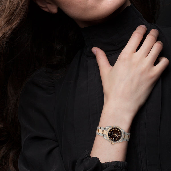 Reloj Rolex para dama modelo Oyster Perpetual DateJust vistas en oro rosa 18 kilates.