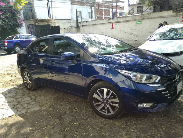 NISSAN VERSA ADVANCE CVT