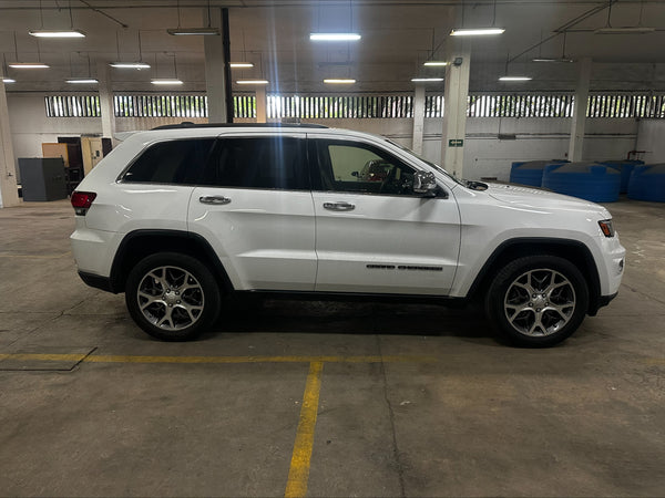 JEEP GRAND CHEROKEE LIMITED LUJO/ V6/ 3.6L/ TA/ PIEL/ QC/ GPS/ BI-XENÓN/ RA-20