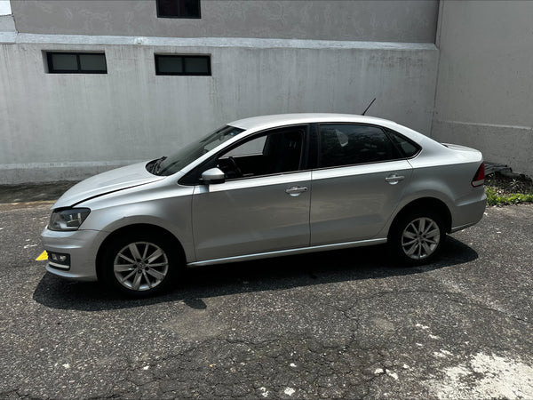 VOLKSWAGEN VENTO HIGHLINE/ TM5/ CLIMATRONIC/ VE/ MP3/ RA-15
