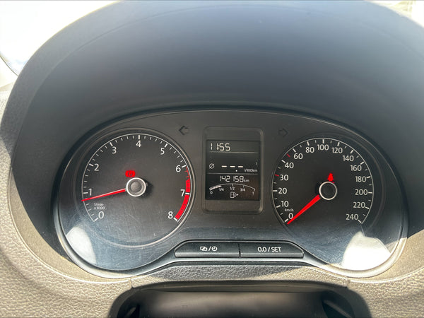 VOLKSWAGEN VENTO HIGHLINE/ TM5/ CLIMATRONIC/ VE/ MP3/ RA-15