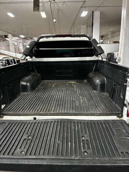 TOYOTA HILUX SR DOBLE CAB