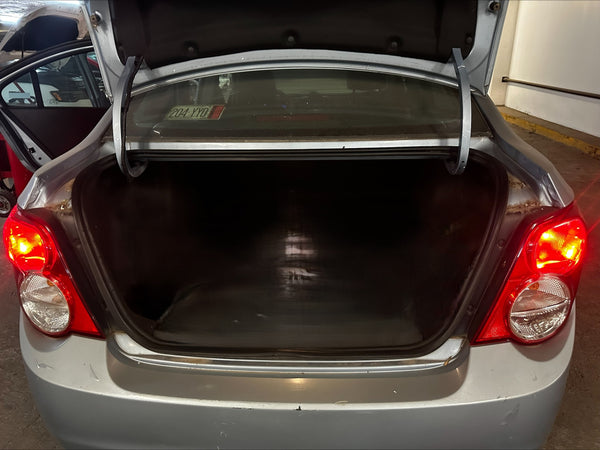 CHEVROLET SONIC LT A/A