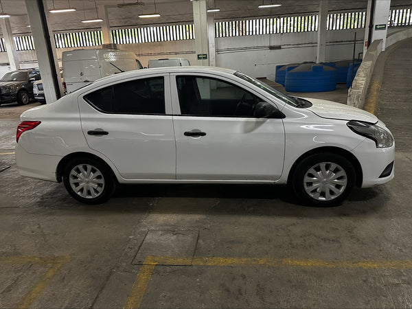 NISSAN VERSA DRIVE TM